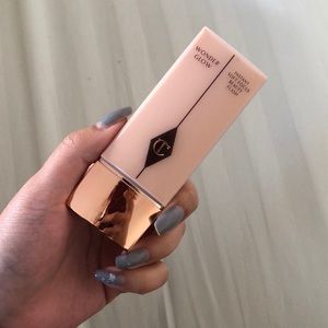Charlotte Tilbury wonder glow skin primer